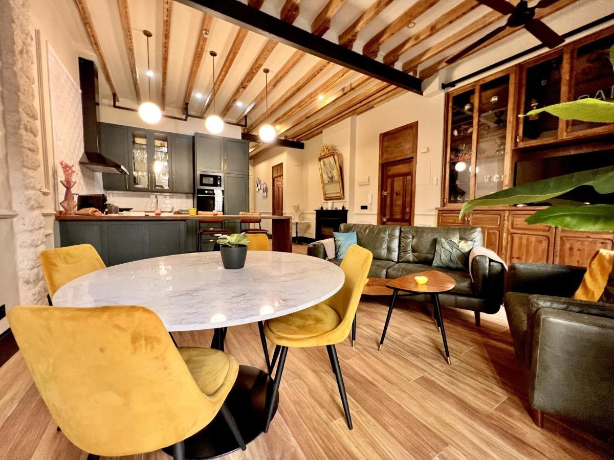 A Charming Stand And Flat In Appartamento *