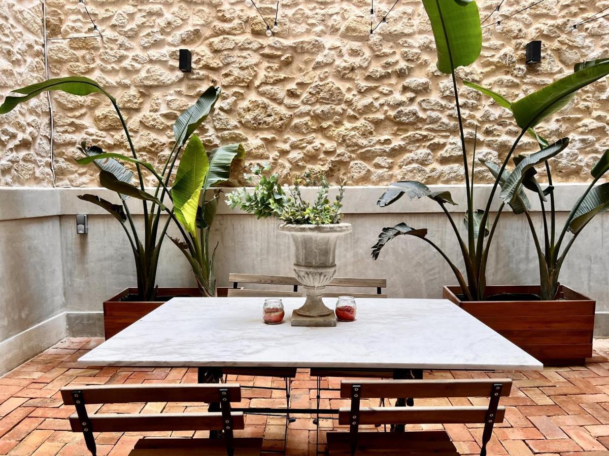 Appartamento A Charming Stand And Flat In